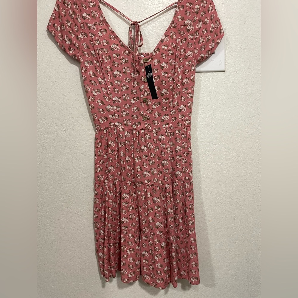 HOLLISTER FLORAL DRESS